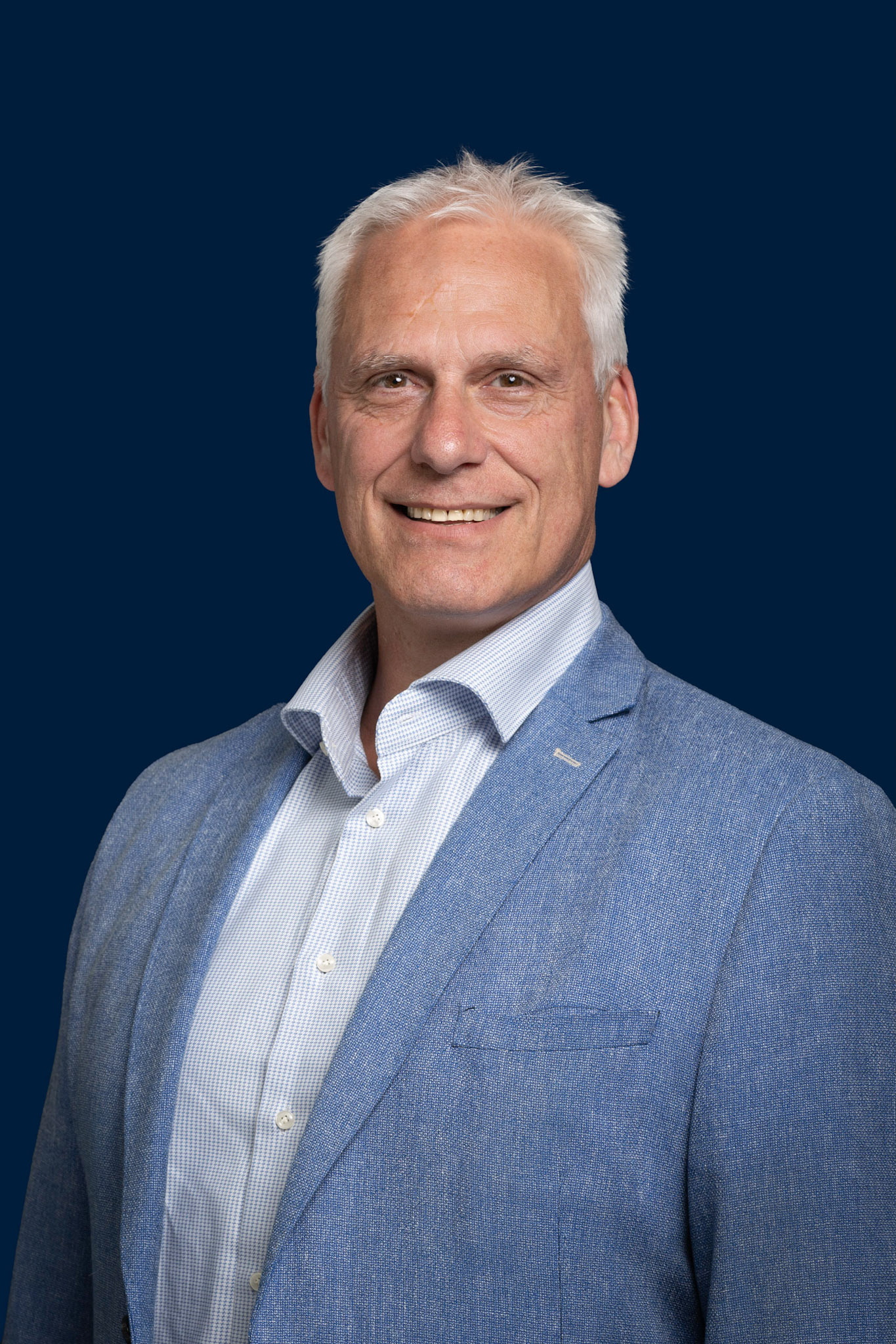Ronald Niënhaus Strategic Growth Manager Bluetron